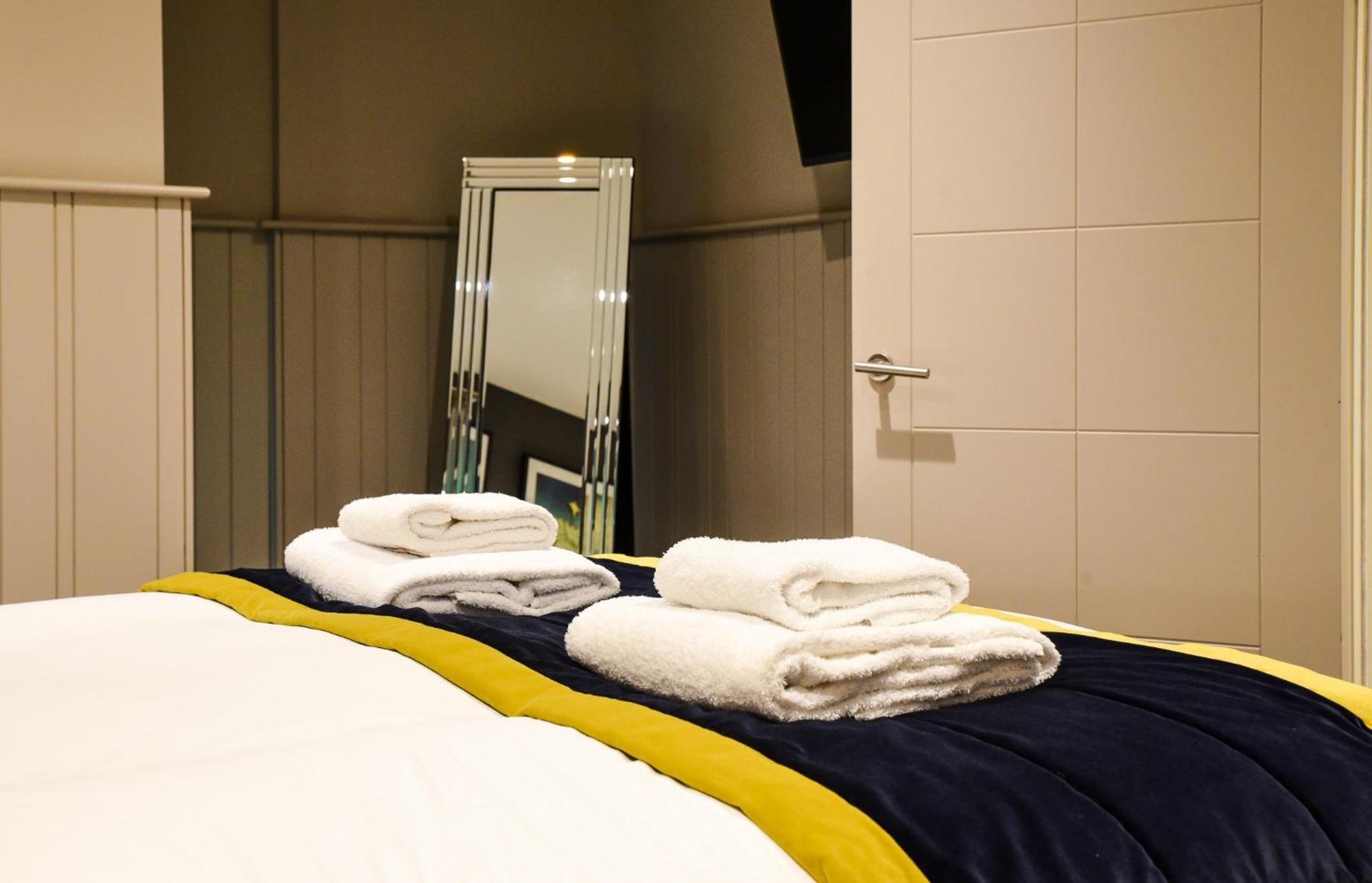 The Lawrance Luxury Aparthotel - York Dış mekan fotoğraf